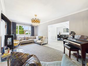 Living Room- click for photo gallery